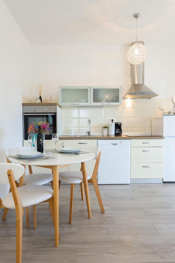 Pavle'S Apartment Zadar Exterior photo
